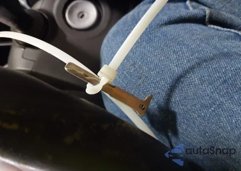 2016 Ford Fiesta Se z USA, uszkodzony, nr VIN 3FADP4BJ3GM107227